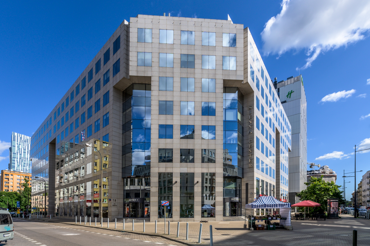 Zdjęcie architektury budynku Sienna Center